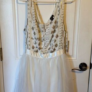 Trixxi Ivory and Metallic Midi Dress